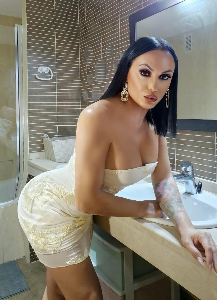 613210440: Travesti en Granada