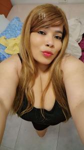 613365471: Chica busca chico en Barcelona