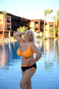 614257030: Chica busca chico en Barcelona