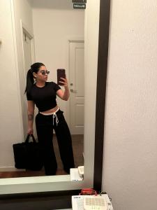 691277102: Chica busca chico en Barcelona