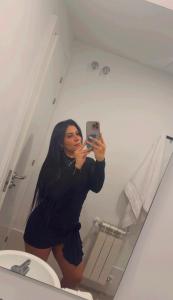 656964875: Chica busca chico en Madrid