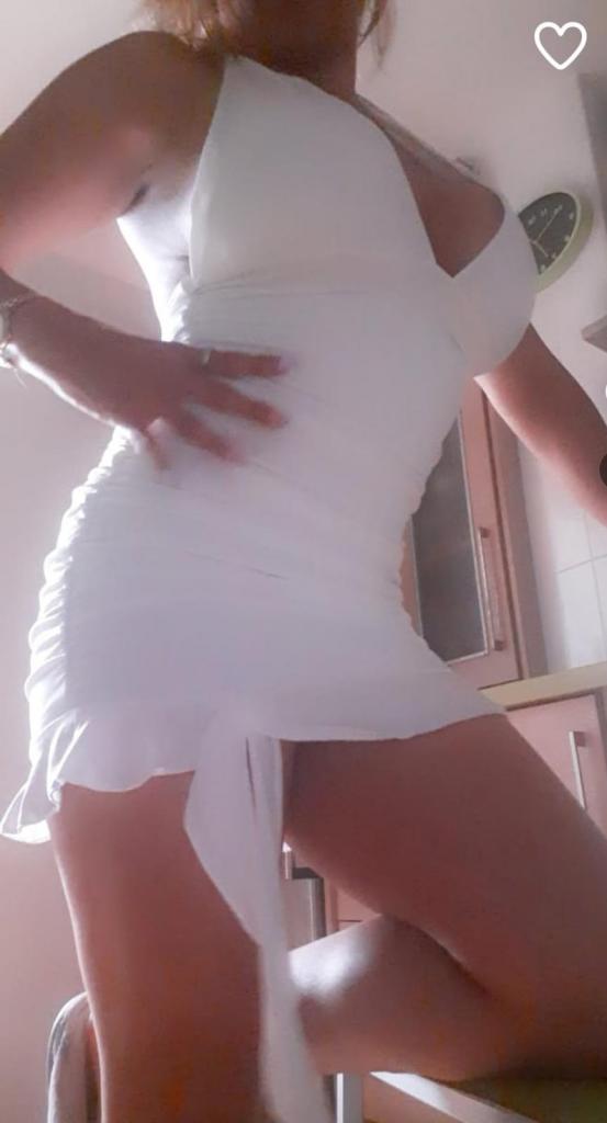 Chica busca chico en Almería: 