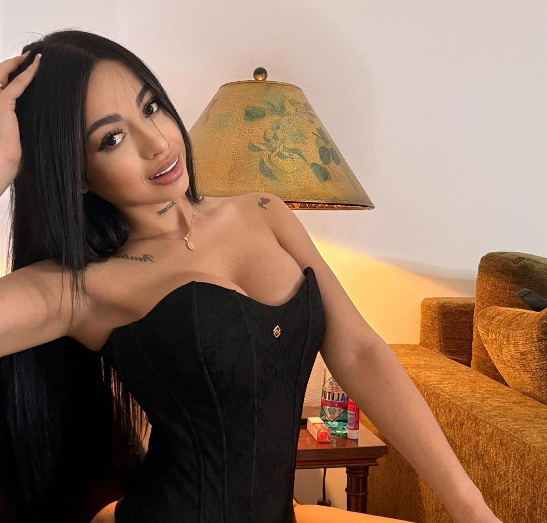 Chica busca chico en Cádiz: 