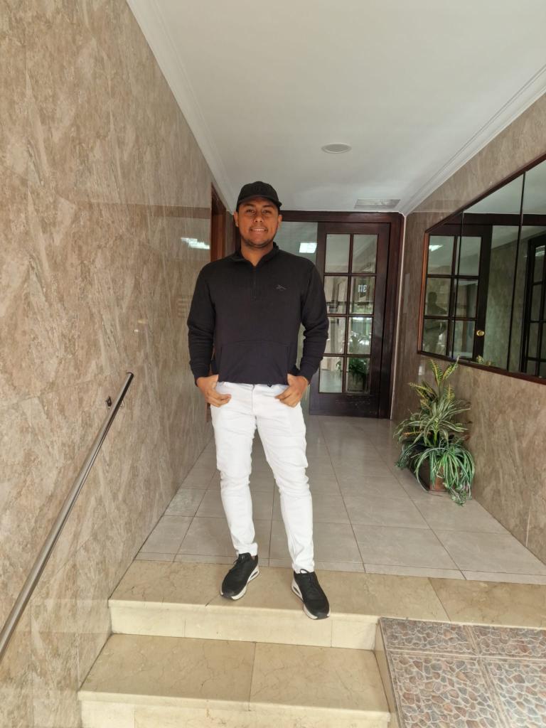 614249756: Chico busca chica en Guipúzcoa