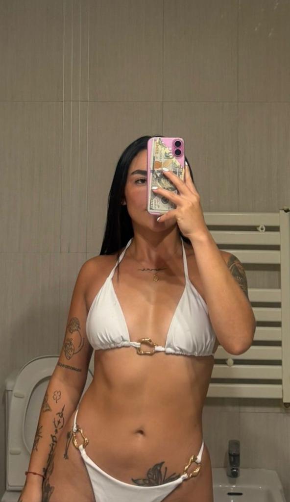 644763540: Chica busca chico en Málaga