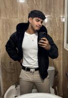 617950806: Chico busca chica en Madrid