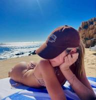 643171848: Chica busca chico en Barcelona