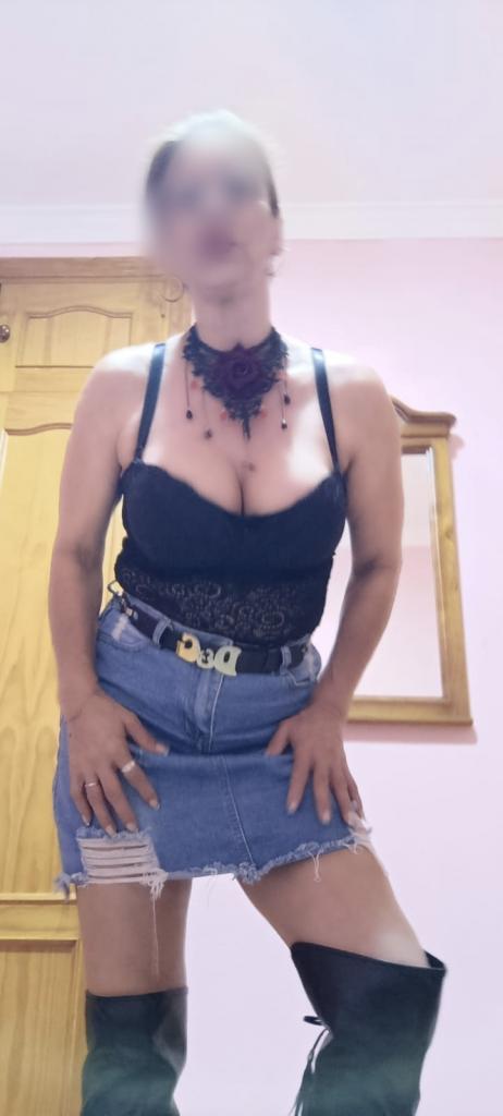 Chica busca chico en Cádiz: Chica busca chico