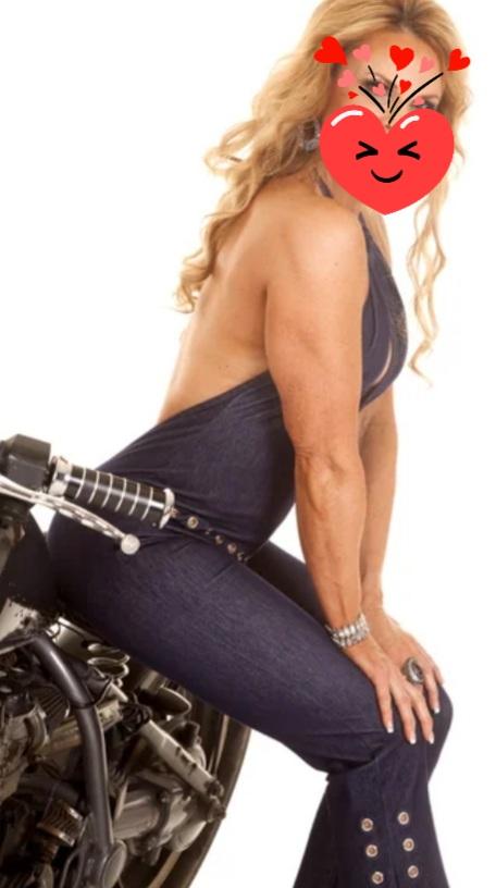 645363466: Chica busca chico en Málaga