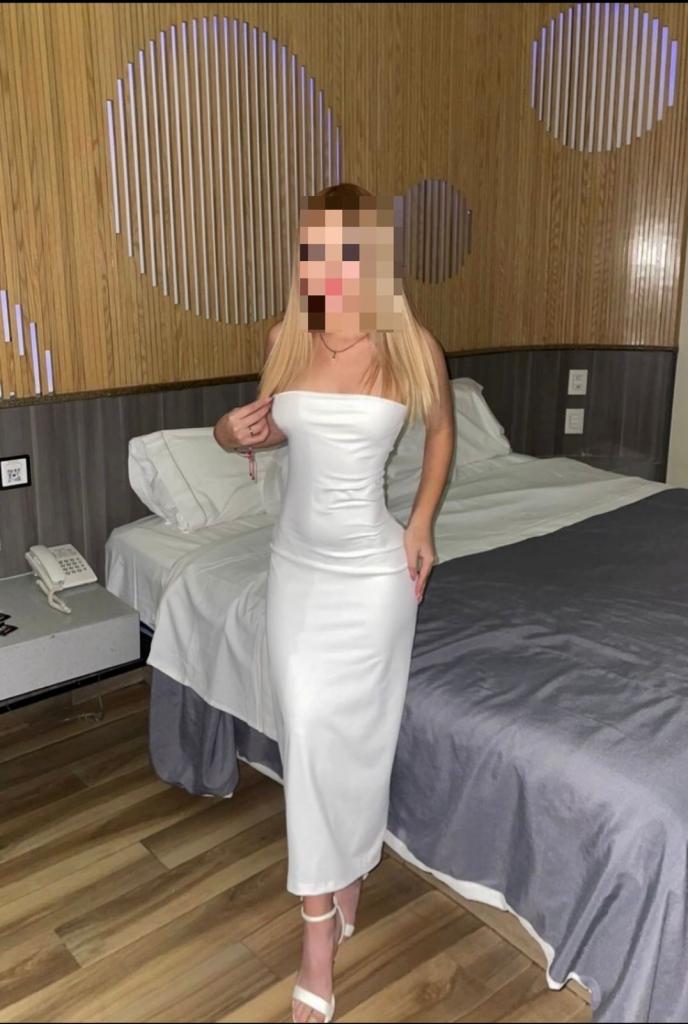 667425951: Chica busca chico en Menorca