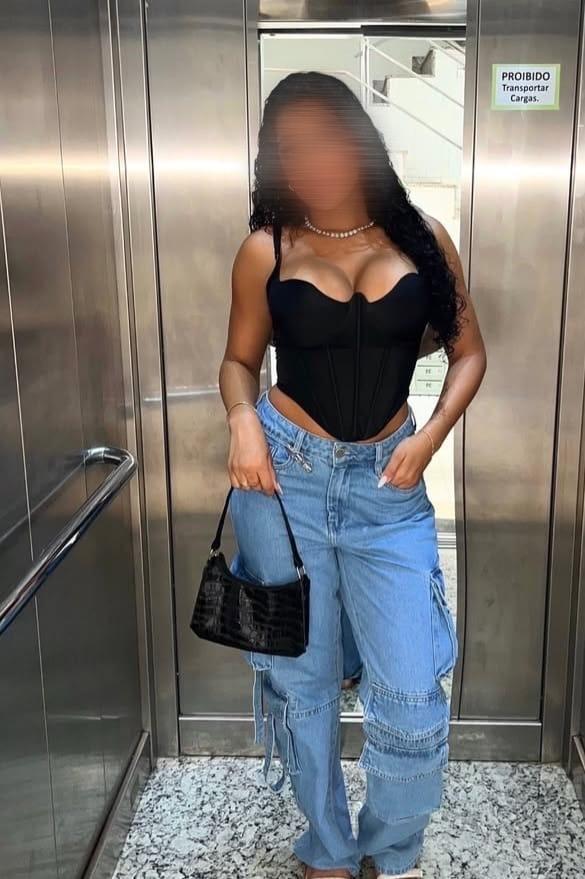 Chica busca chico en Barcelona: 