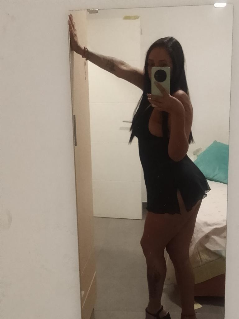 Chica busca chico en Granada: 