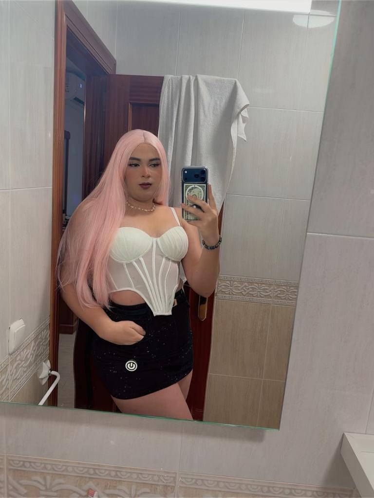 613735875: Travesti en Barcelona