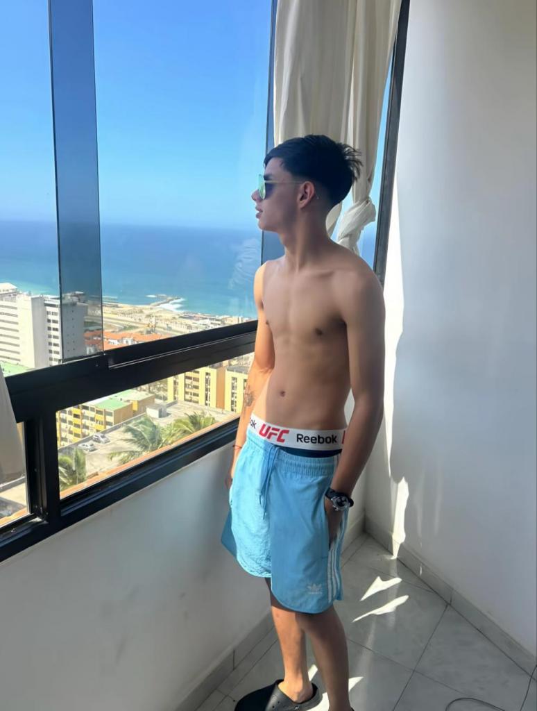 603372860: Chico busca chica en Las Palmas