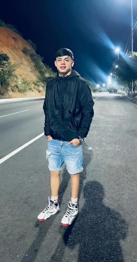 Chico busca chica en Las Palmas: 