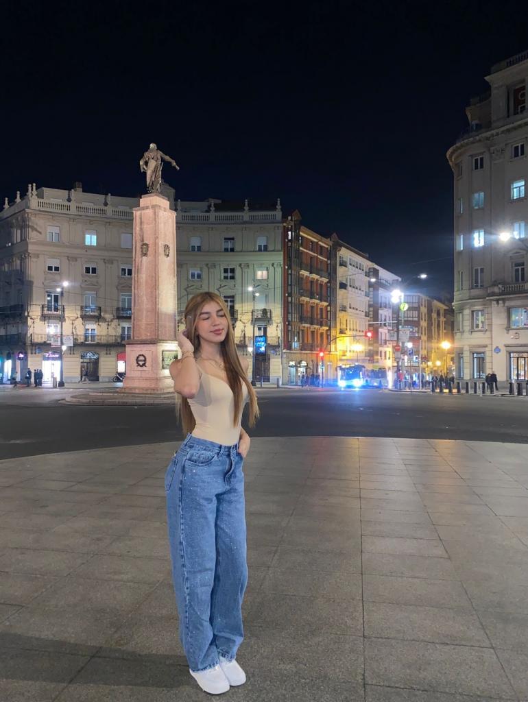 Chica busca chico en Cantabria: 