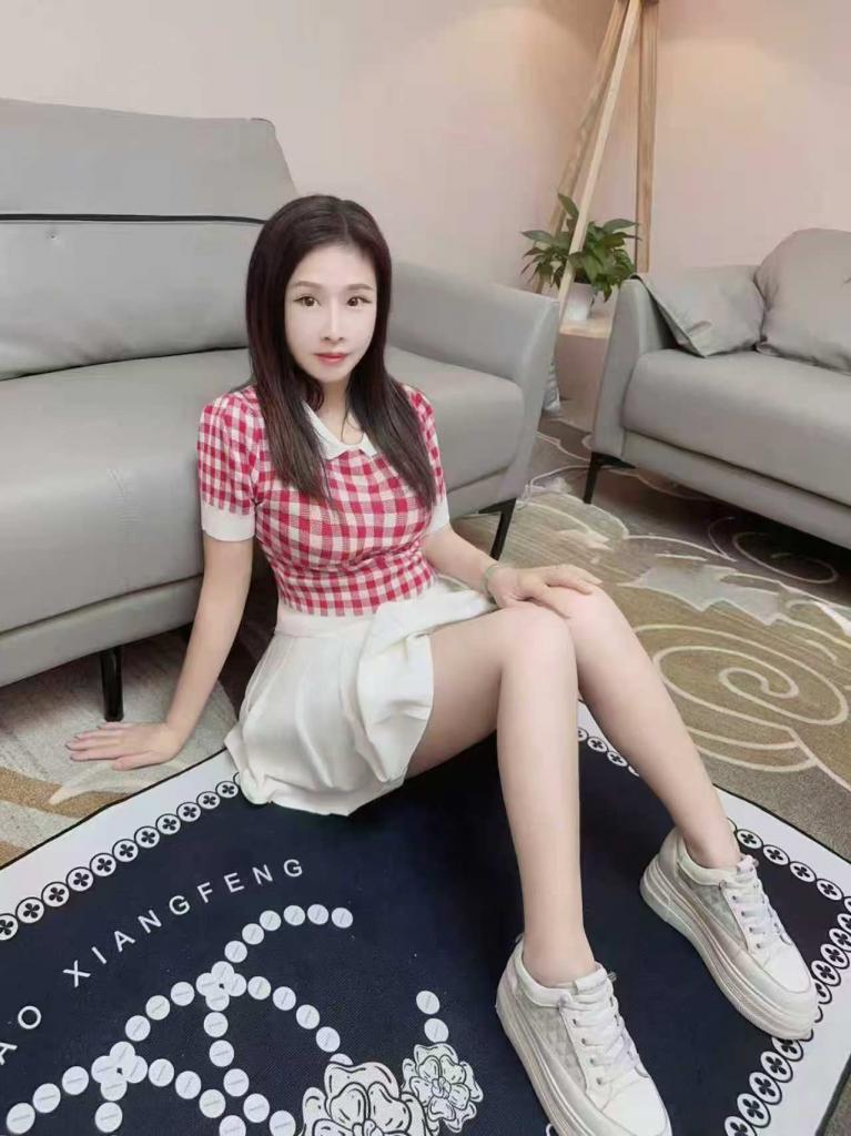 658550941: Chica busca chico en Madrid