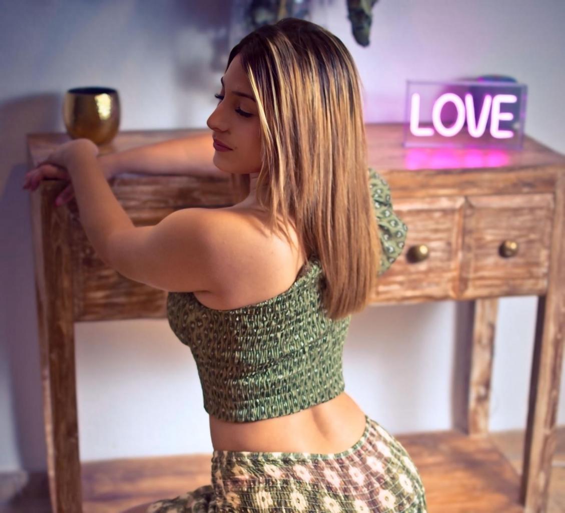 624315205: Chica busca chico en Valencia