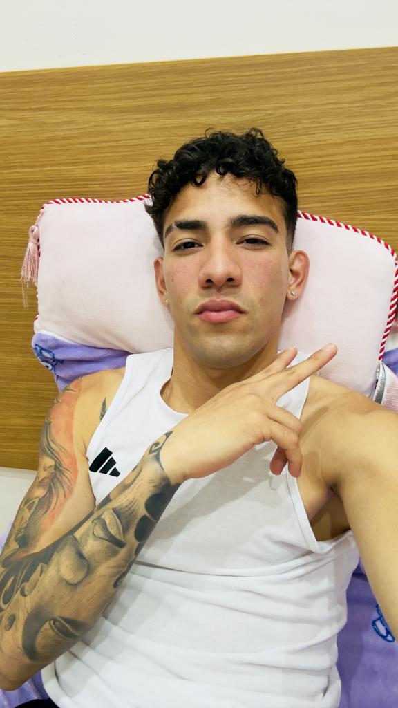 651798760: Chico busca chica en Valencia