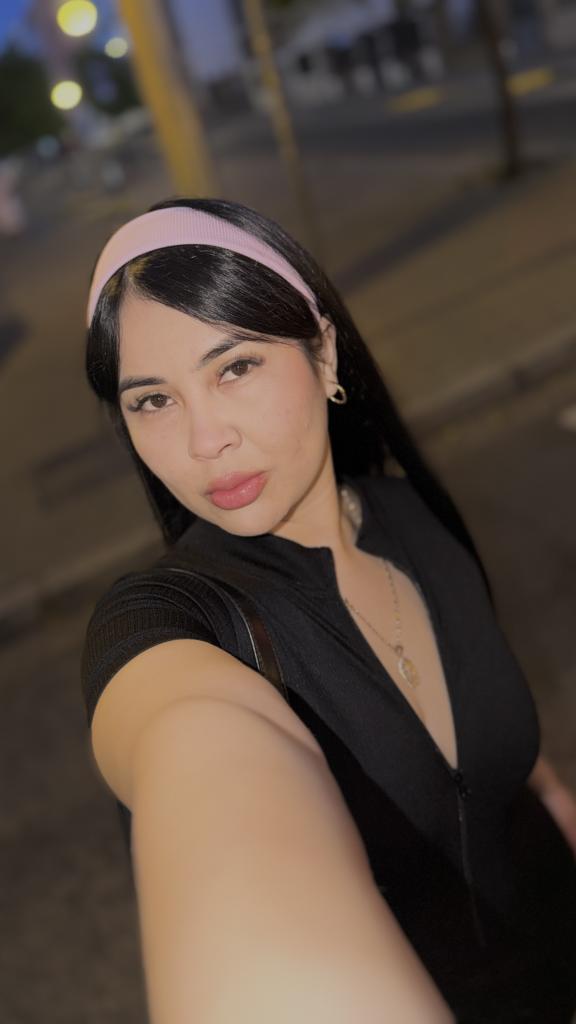 Chica busca chico en Sevilla: 