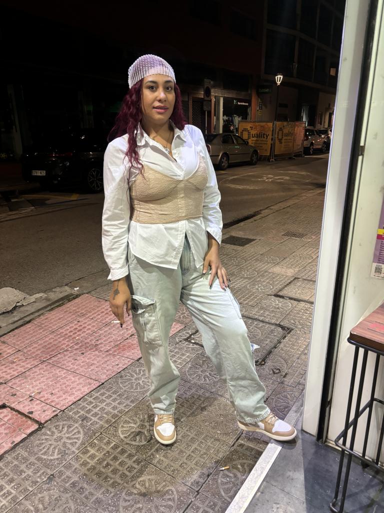 641854979: Chica busca chico en Sevilla