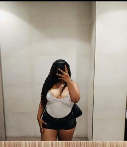 632877387: Chica busca chico en Madrid