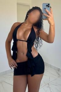 656777200: Chica busca chico en Barcelona