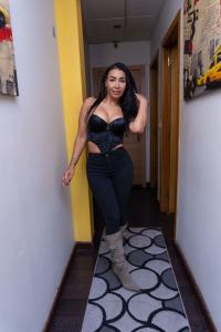 604390313: Chica busca chico en Valencia