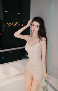 688140386: Chica busca chico en Valencia