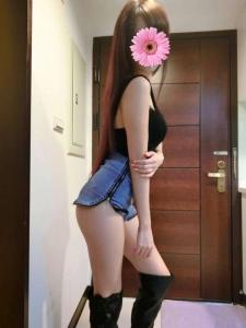 613989596: Chica busca chico en Cantabria