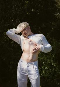 692756755: Chico busca chica en Valencia