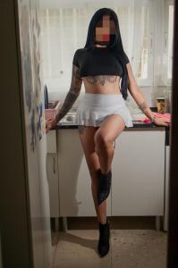 613201151: Chica busca chico en Barcelona