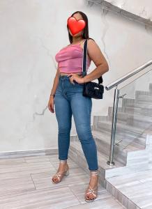 624943087: Chica busca chico en Navarra