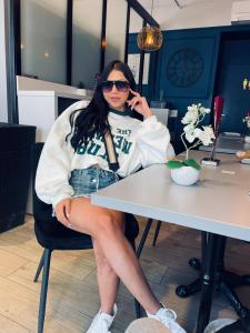 634131709: Chica busca chico en Barcelona