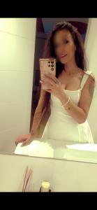 607255285: Chica busca chico en Valencia