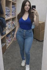 607436913: Chica busca chico en Mallorca