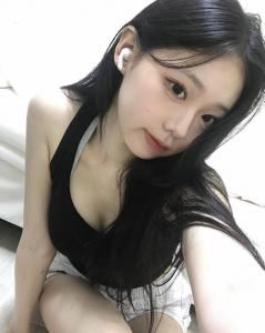 667721465: Chica busca chico en Madrid