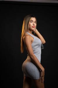 627292148: Chica busca chico en Barcelona