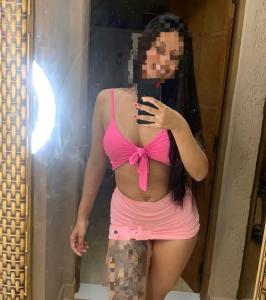 631375178: Chica busca chico en Cádiz