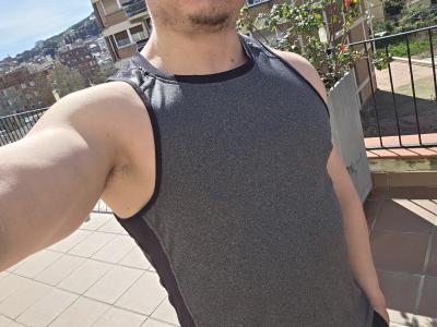 635571768: Chico busca chica en Barcelona