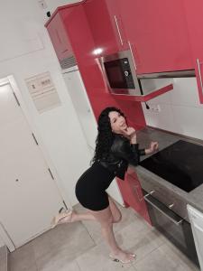 678449414: Chica busca chico en Madrid