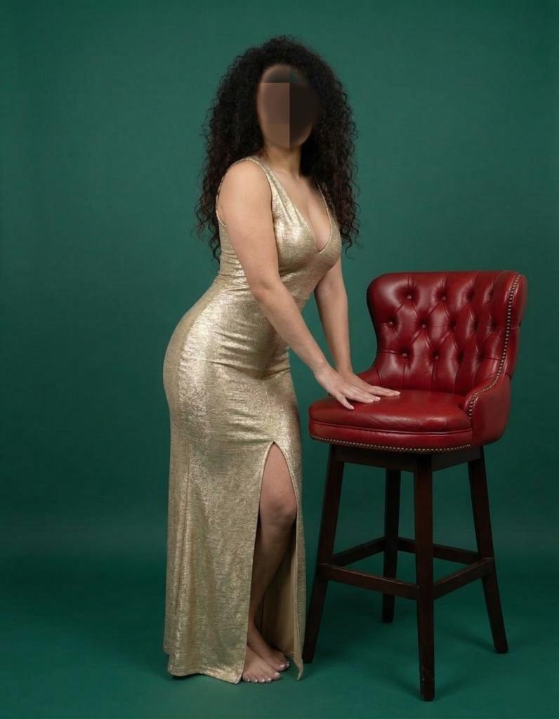 742095116: Chica busca chico en Huesca