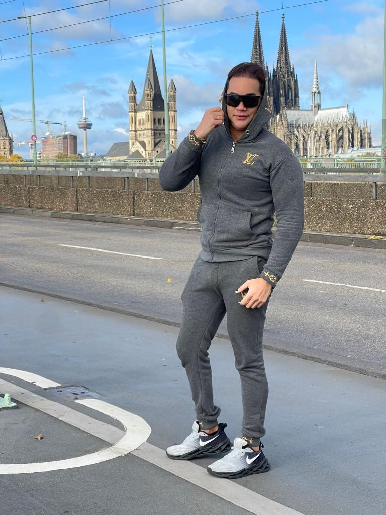 Chico busca chica en Valencia: 