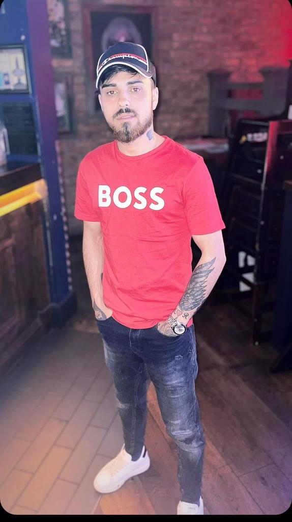 Chico busca chica en Valencia: 