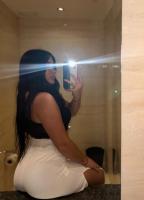 632946743: Chica busca chico en Gerona