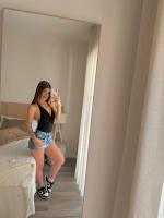 663077552: Chica busca chico en Málaga