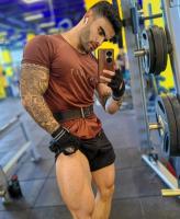 641810949: Chico busca chica en Ibiza