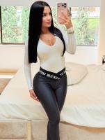 664149336: Chica busca chico en Barcelona