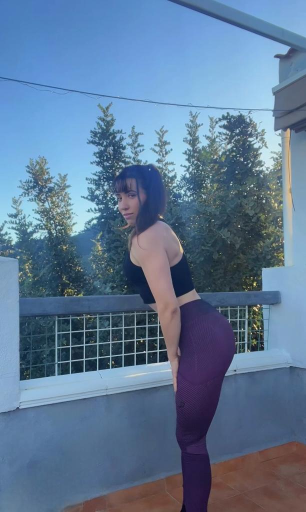 614285992: Chica busca chico en Málaga