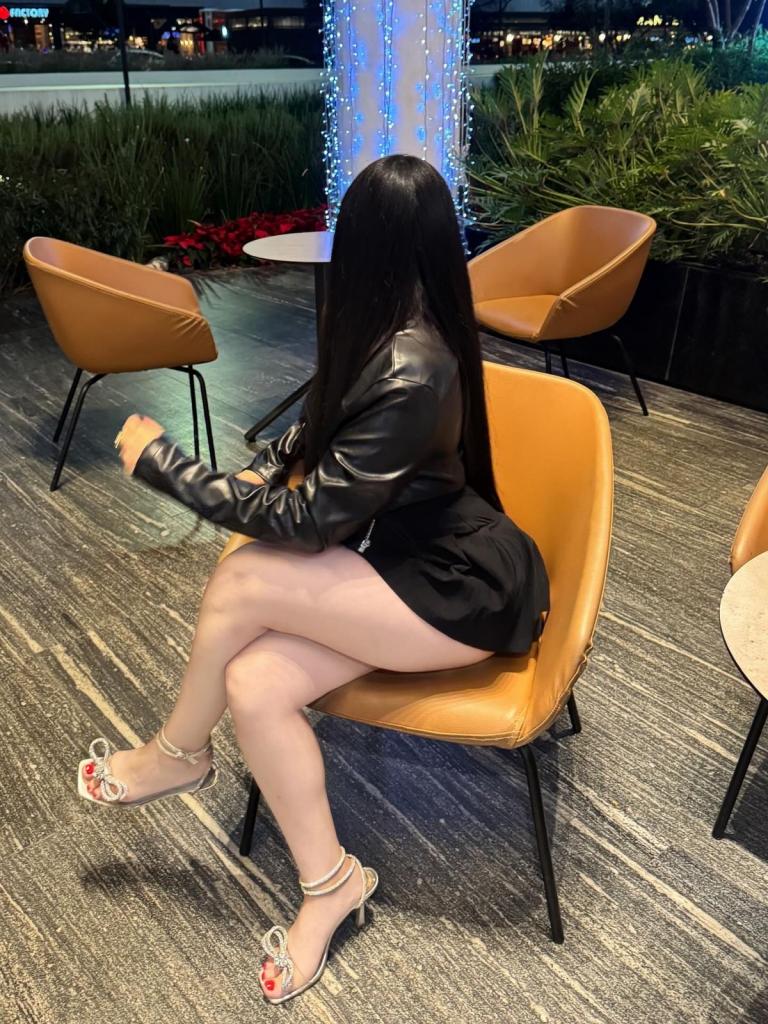 612448391: Chica busca chico en Madrid